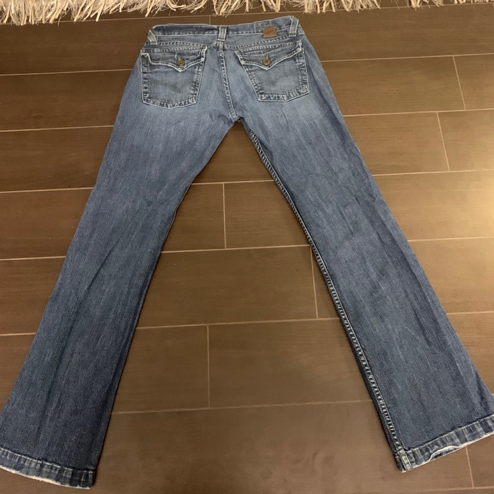 Lucky by Gene Montesano 6/28 Reg. Inseam Women 👖